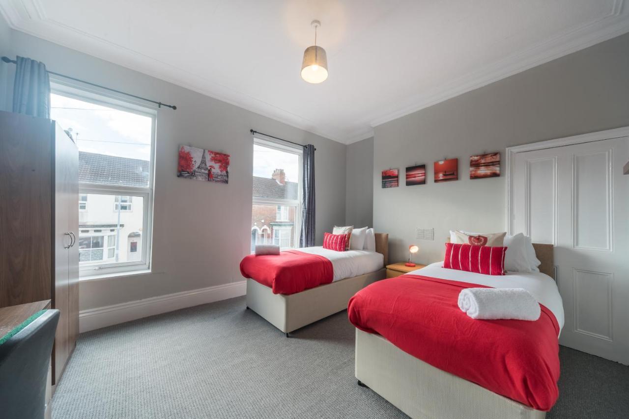 3 Bedroom Saks - 2 Living Area House In Newland Ave Hull Kingston upon Hull ภายนอก รูปภาพ